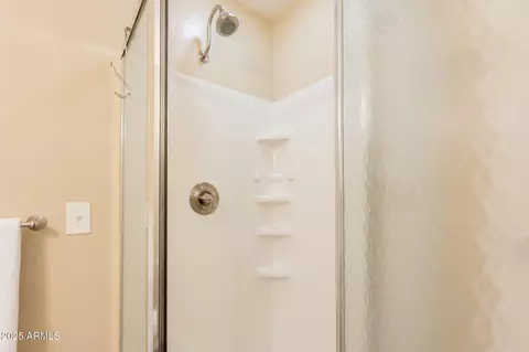 Bath - 3133 E Claire Dr, Phoenix, AZ 85032 photo 6 of 6