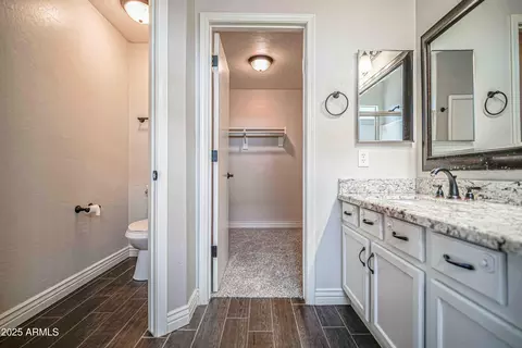 Bath - 636 E Redondo Dr, Gilbert, AZ 85296 photo 2 of 4