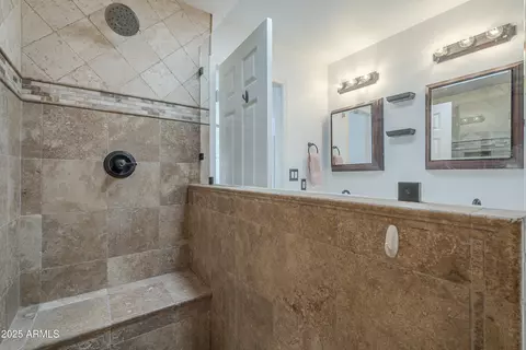 Bath - 533 N Cobblestone St, Gilbert, AZ 85234 photo 5 of 7