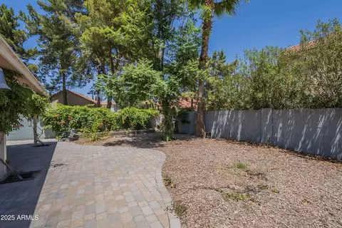 Exterior - 533 N Cobblestone St, Gilbert, AZ 85234 photo 11 of 14