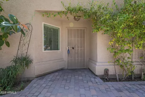 Other - 533 N Cobblestone St, Gilbert, AZ 85234 photo 1 of 12