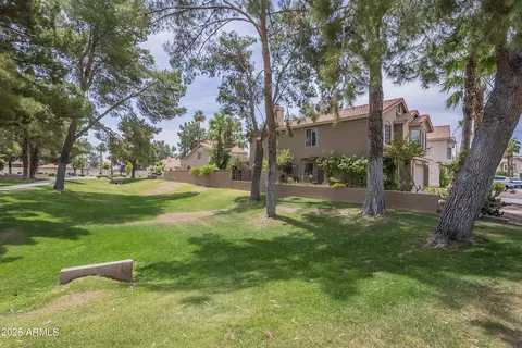 Exterior - 533 N Cobblestone St, Gilbert, AZ 85234 photo 8 of 14