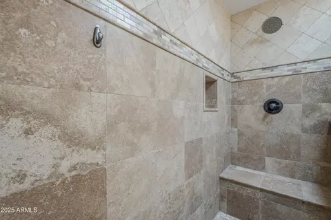 Bath - 533 N Cobblestone St, Gilbert, AZ 85234 photo 4 of 7