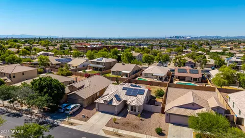View/Area - 1634 E Harwell Rd, Phoenix, AZ 85042 photo 2 of 5