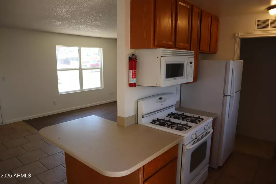 Kitchen - 4431 Plaza Vis #C, Sierra Vista, AZ 85635 photo 2 of 5