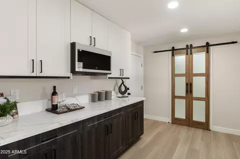 Entry Way - 2802 E Mercer Ln, Phoenix, AZ 85028 photo 1 of 1
