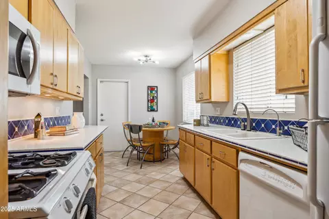 7307 N 17th Ave, Phoenix, AZ 85021 photo 13