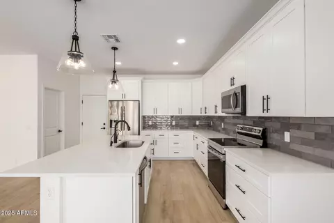 Kitchen - 5670 E Singletree St, Apache Junction, AZ 85119 photo 4 of 4