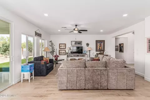 Living - 5670 E Singletree St, Apache Junction, AZ 85119 photo 3 of 6