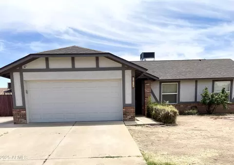7013 W North Ln, Peoria, AZ 85345