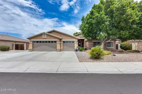 8738 W Runion Dr, Peoria, AZ 85382