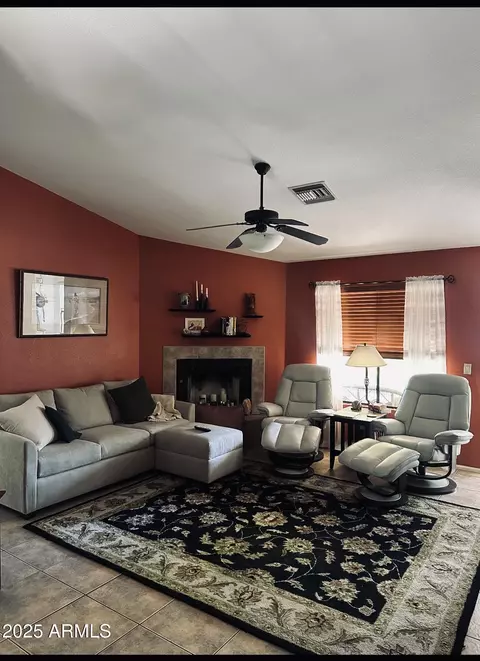 Living - 14617 S 35th Pl, Phoenix, AZ 85044 photo 1 of 2