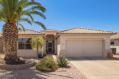 17651 N Coconino Dr, Surprise, AZ 85374