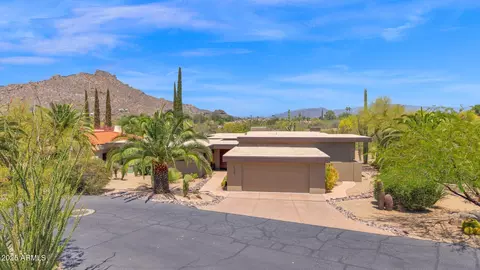 1702 E Staghorn Ln, Carefree, AZ 85377