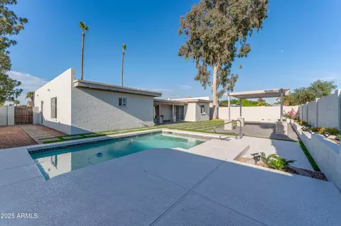 4033 W Sharon Ave, Phoenix, AZ 85029