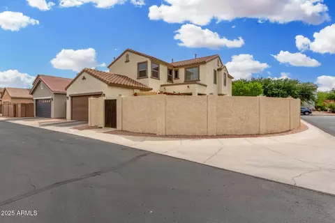 1912 S Colt Dr, Gilbert, AZ 85295 photo 16