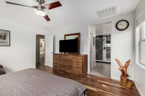 1912 S Colt Dr, Gilbert, AZ 85295 photo 9