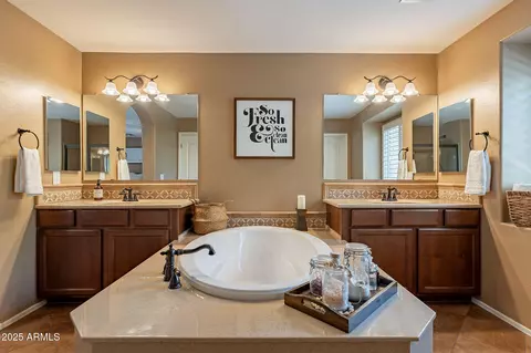 1086 S Nancy Ln, Gilbert, AZ 85296 photo 18