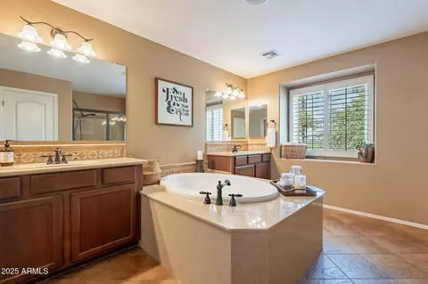 1086 S Nancy Ln, Gilbert, AZ 85296 photo 17