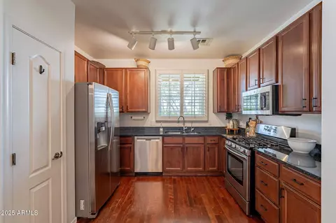 1086 S Nancy Ln, Gilbert, AZ 85296 photo 5