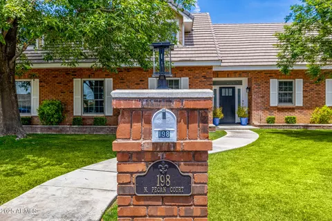 198 N Pecan Ct, Gilbert, AZ 85234 photo 9