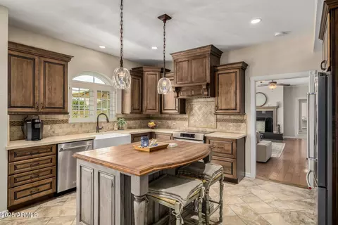 198 N Pecan Ct, Gilbert, AZ 85234 photo 7