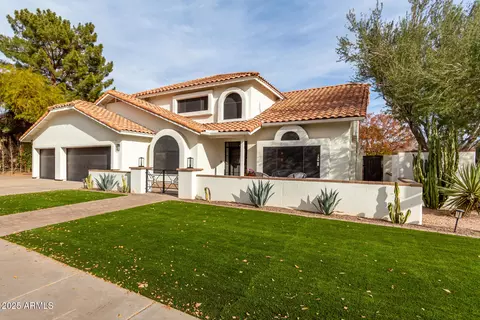 242 W Royal Palm Rd, Phoenix, AZ 85021