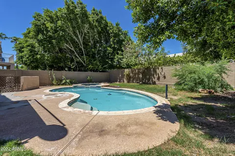 Exterior - 822 E Ross Ave, Phoenix, AZ 85024 photo 3 of 5