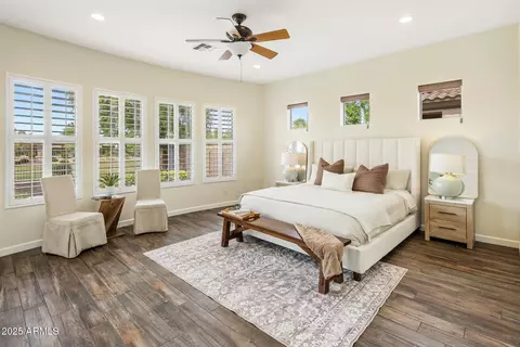 654 E County Down Dr, Chandler, AZ 85249 photo 13