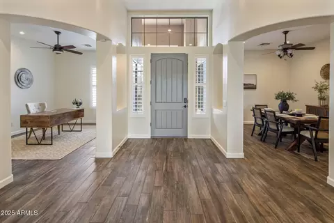 654 E County Down Dr, Chandler, AZ 85249 photo 5