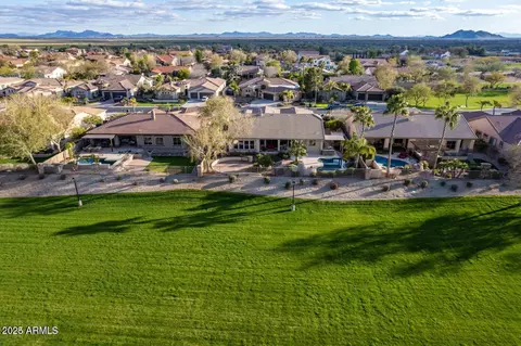 654 E County Down Dr, Chandler, AZ 85249