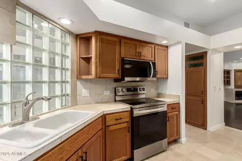 902 W Glendale Ave #102, Phoenix, AZ 85021 photo 12