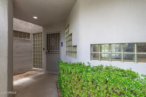 902 W Glendale Ave #102, Phoenix, AZ 85021 photo 2