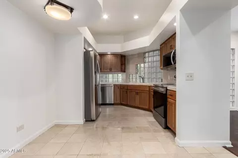 902 W Glendale Ave #102, Phoenix, AZ 85021 photo 10
