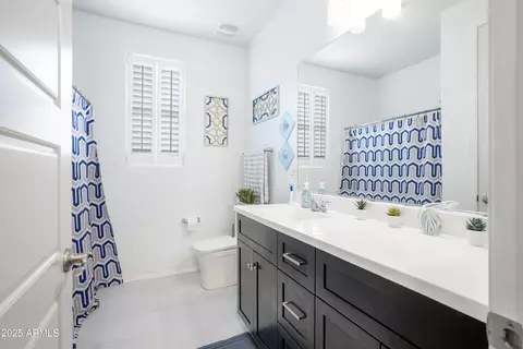 Bath - 3828 E Liberty Ln, Gilbert, AZ 85296 photo 1 of 2