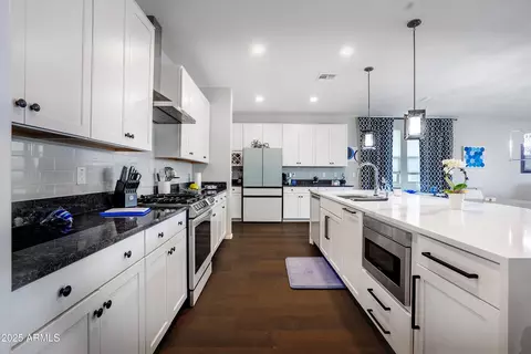 Kitchen - 3828 E Liberty Ln, Gilbert, AZ 85296 photo 3 of 3