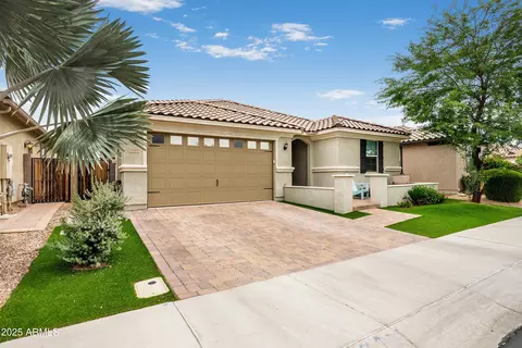 Exterior - 3828 E Liberty Ln, Gilbert, AZ 85296 photo 2 of 4