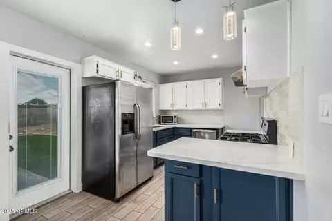 Kitchen - 738 S Pomeroy --, Mesa, AZ 85210 photo 2 of 3