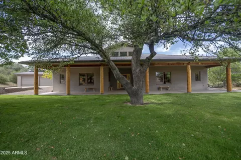 770 S Grisby Rd, Skull Valley, AZ 86338