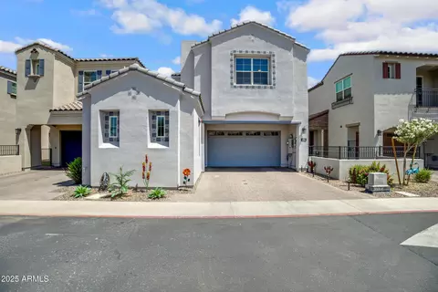 226 E Markwood Dr, Chandler, AZ 85286