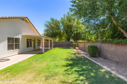 Exterior - 2281 E Saratoga St, Gilbert, AZ 85296 photo 5 of 8