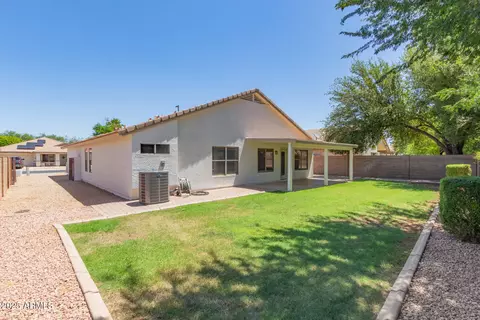 Exterior - 2281 E Saratoga St, Gilbert, AZ 85296 photo 6 of 8