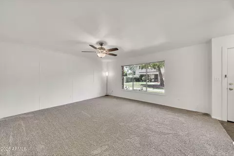 Living - 4599 N 17th Ave, Phoenix, AZ 85015 photo 4 of 5