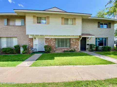 4599 N 17th Ave, Phoenix, AZ 85015