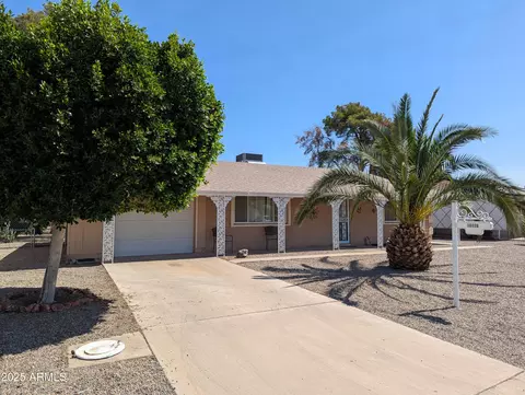 10726 W El Dorado Dr, Sun City, AZ 85351