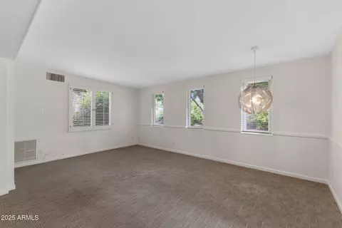 143 E Winter Dr, Phoenix, AZ 85020 photo 18