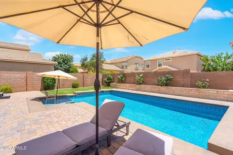 Exterior - 2185 E Gillcrest Rd, Gilbert, AZ 85298 photo 3 of 8