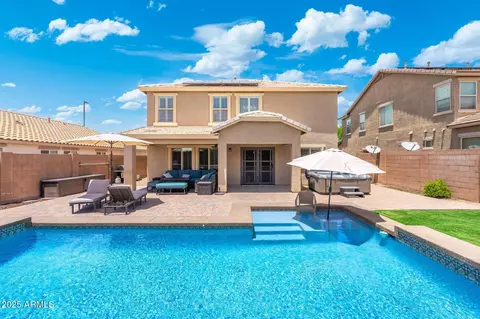 Exterior - 2185 E Gillcrest Rd, Gilbert, AZ 85298 photo 6 of 8