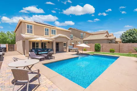 Exterior - 2185 E Gillcrest Rd, Gilbert, AZ 85298 photo 5 of 8