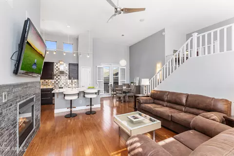 15221 N Clubgate Dr #2059, Scottsdale, AZ 85254